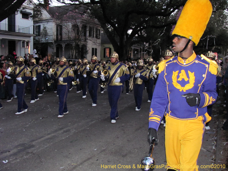 Krewe-of-Bacchus-2010-Mardi-Gras-New-Orleans-1459