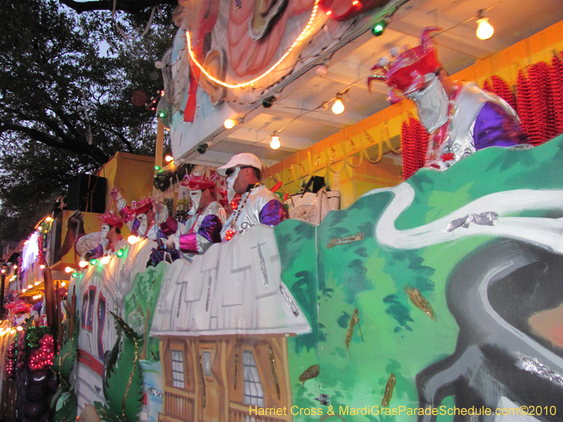 Krewe-of-Bacchus-2010-Mardi-Gras-New-Orleans-1475