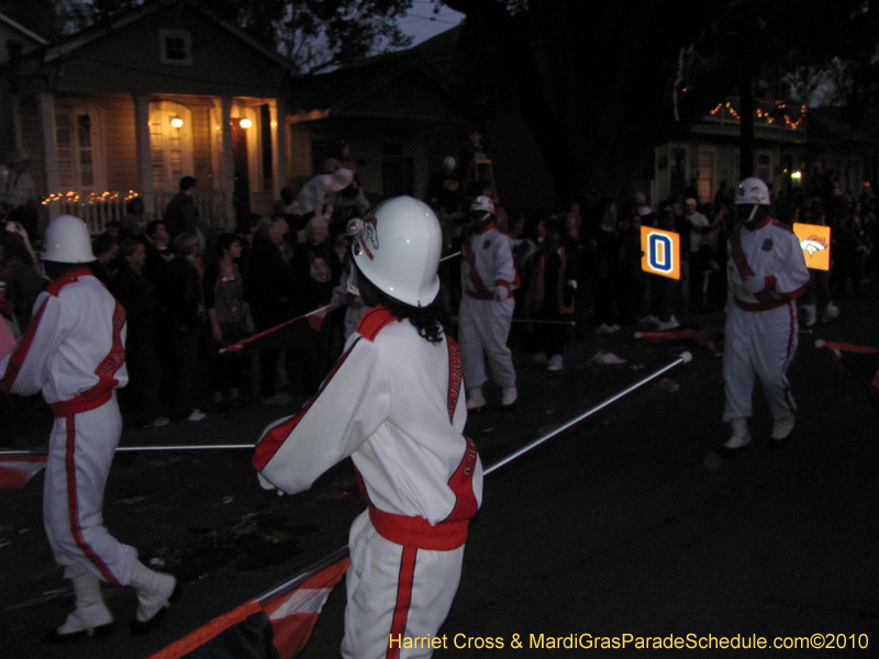 Krewe-of-Bacchus-2010-Mardi-Gras-New-Orleans-1490