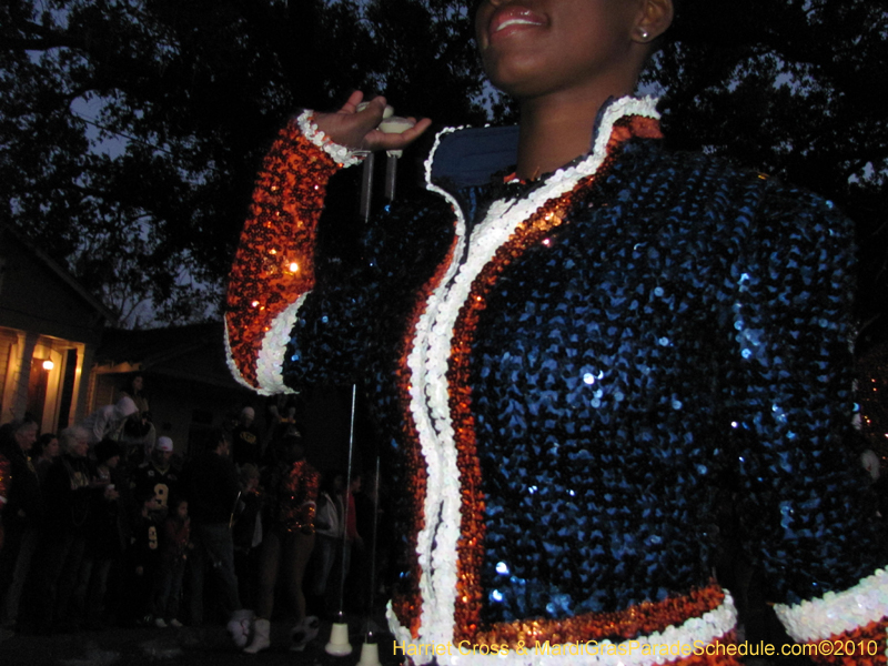 Krewe-of-Bacchus-2010-Mardi-Gras-New-Orleans-1492