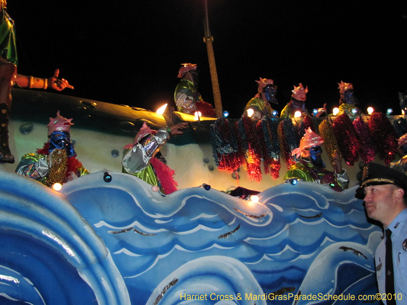 Krewe-of-Bacchus-2010-Mardi-Gras-New-Orleans-1542