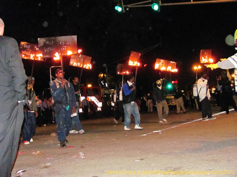 Krewe-of-Bacchus-2010-Mardi-Gras-New-Orleans-1549