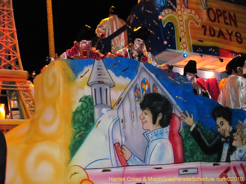 Krewe-of-Bacchus-2010-Mardi-Gras-New-Orleans-1557