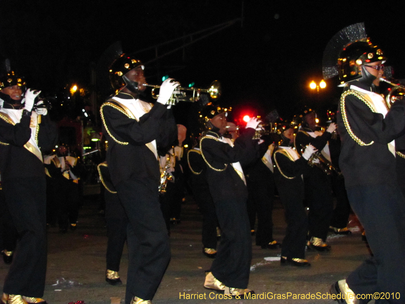 Krewe-of-Bacchus-2010-Mardi-Gras-New-Orleans-1559