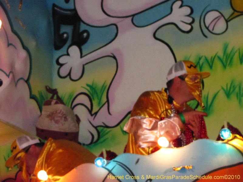 Krewe-of-Bacchus-2010-Mardi-Gras-New-Orleans-1561