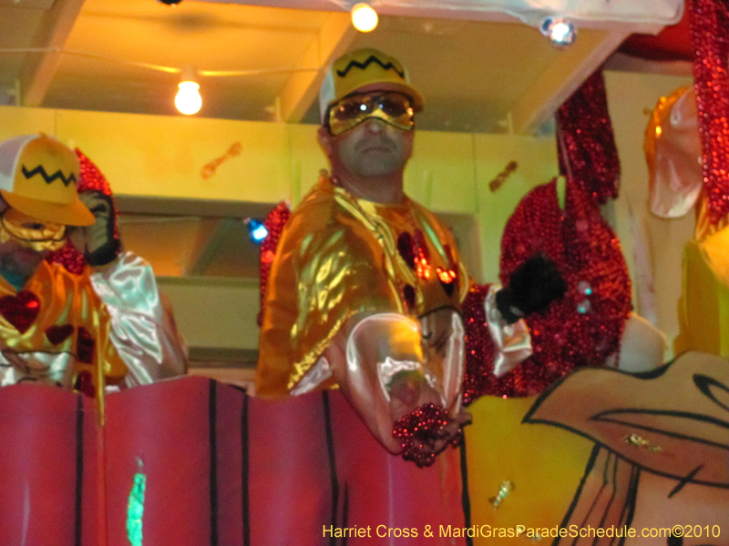 Krewe-of-Bacchus-2010-Mardi-Gras-New-Orleans-1563