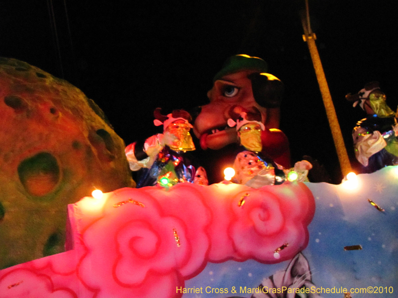 Krewe-of-Bacchus-2010-Mardi-Gras-New-Orleans-1587