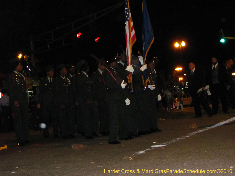 Krewe-of-Bacchus-2010-Mardi-Gras-New-Orleans-1588