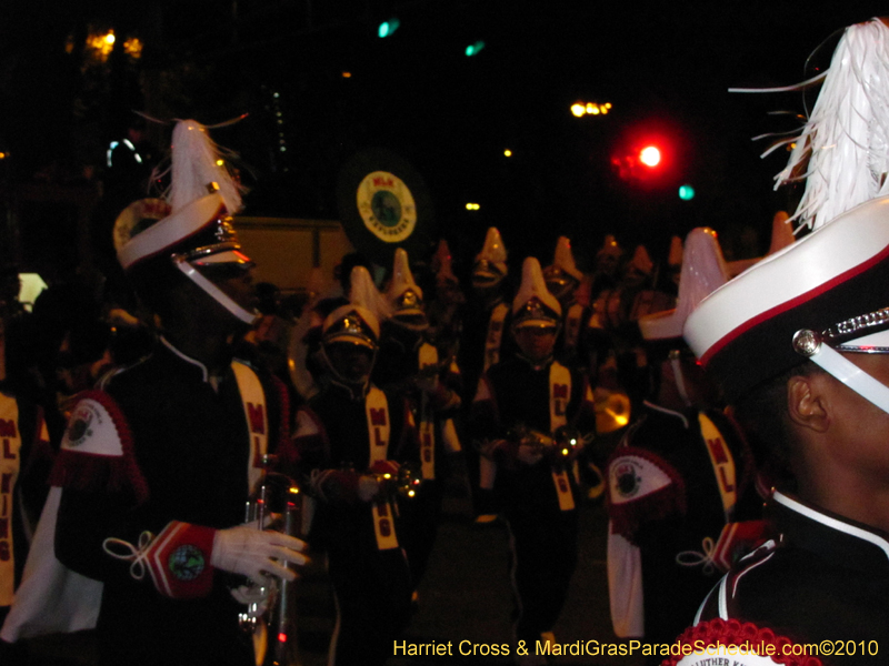 Krewe-of-Bacchus-2010-Mardi-Gras-New-Orleans-1623