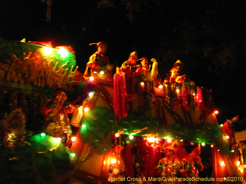 Krewe-of-Bacchus-2010-Mardi-Gras-New-Orleans-1631