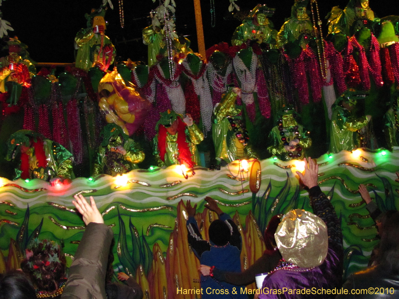 Krewe-of-Bacchus-2010-Mardi-Gras-New-Orleans-1636