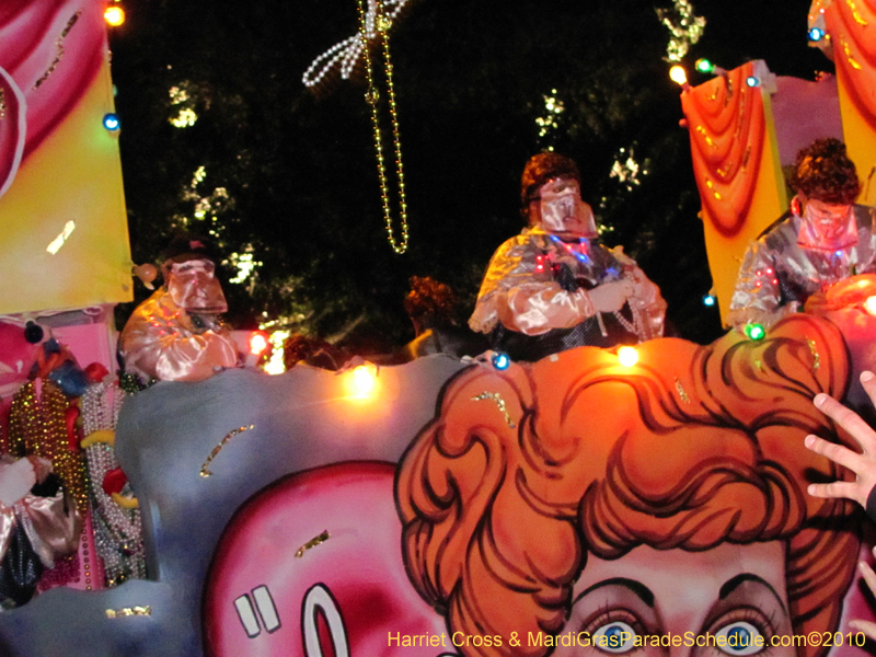 Krewe-of-Bacchus-2010-Mardi-Gras-New-Orleans-1642