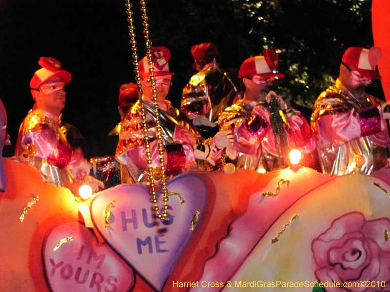 Krewe-of-Bacchus-2010-Mardi-Gras-New-Orleans-1646