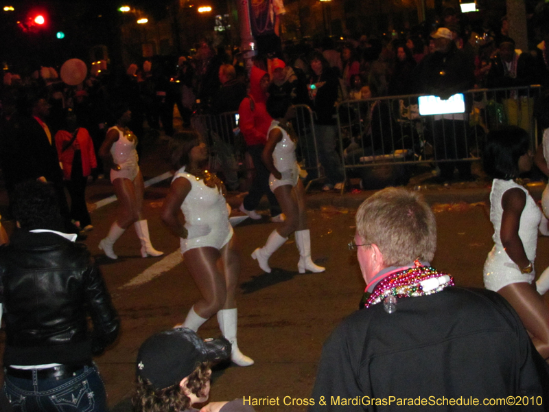 Krewe-of-Bacchus-2010-Mardi-Gras-New-Orleans-1656