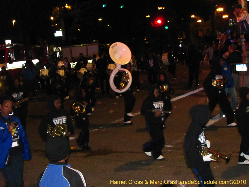 Krewe-of-Bacchus-2010-Mardi-Gras-New-Orleans-1663