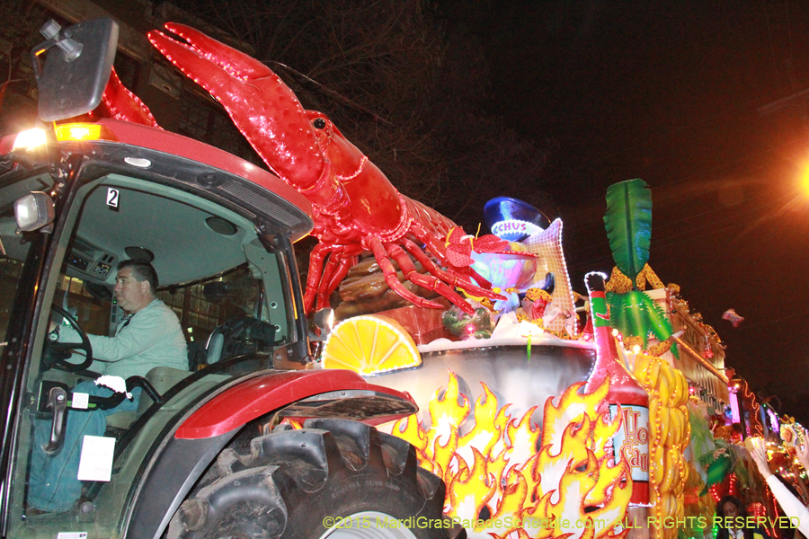 Krewe-of-Bacchus-2015-18404