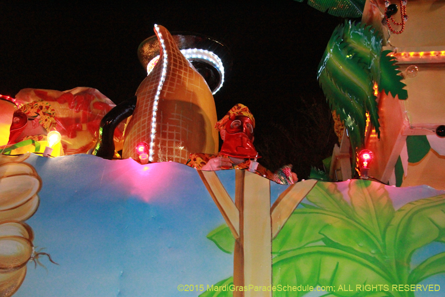 Krewe-of-Bacchus-2015-18406