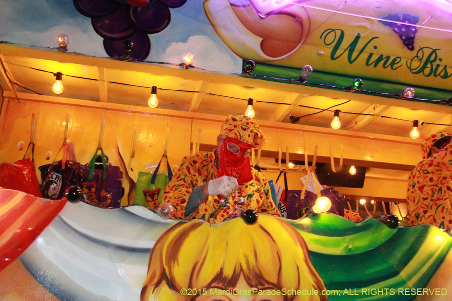 Krewe-of-Bacchus-2015-18412
