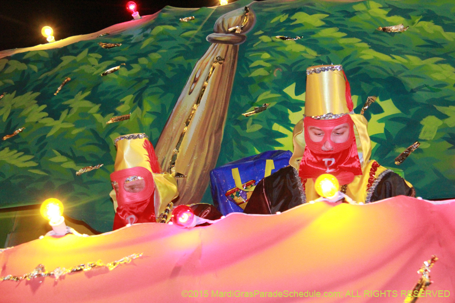 Krewe-of-Bacchus-2015-18453