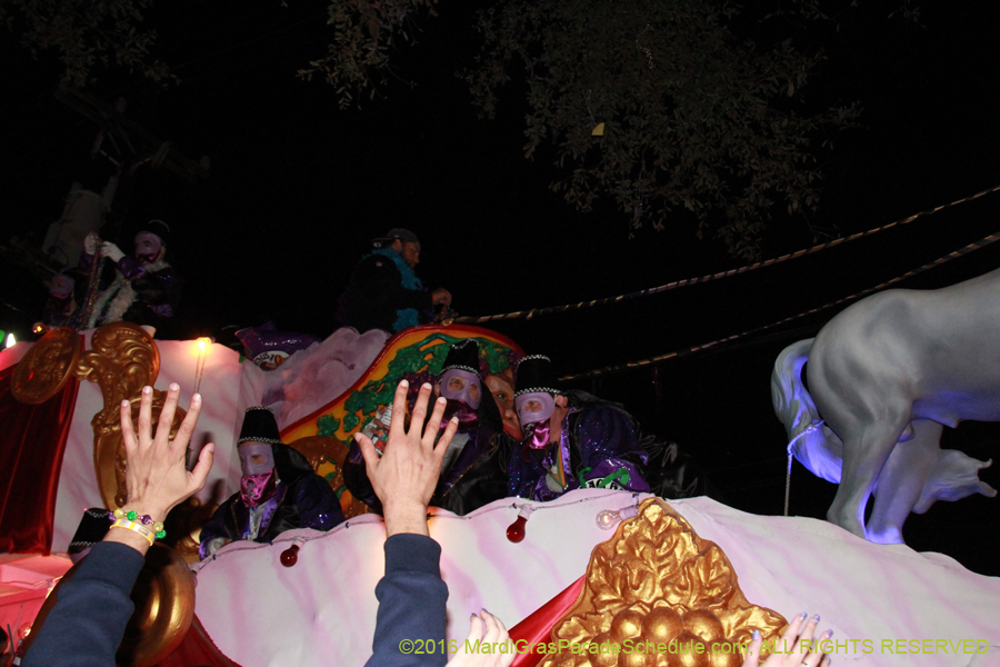 2016-Krewe-of-Bacchus-012939