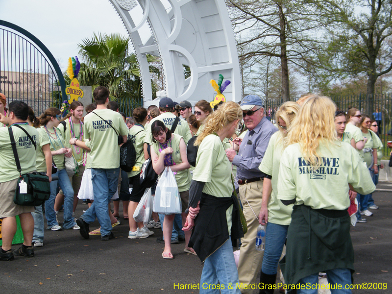 2009-Mystic-Krewe-of-Barkus-Mardi-Gras-French-Quarter-New-Orleans-Dog-Parade-Harriet-Cross-7157