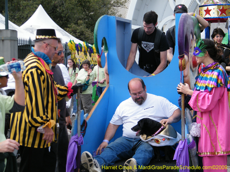 2009-Mystic-Krewe-of-Barkus-Mardi-Gras-French-Quarter-New-Orleans-Dog-Parade-Harriet-Cross-7177