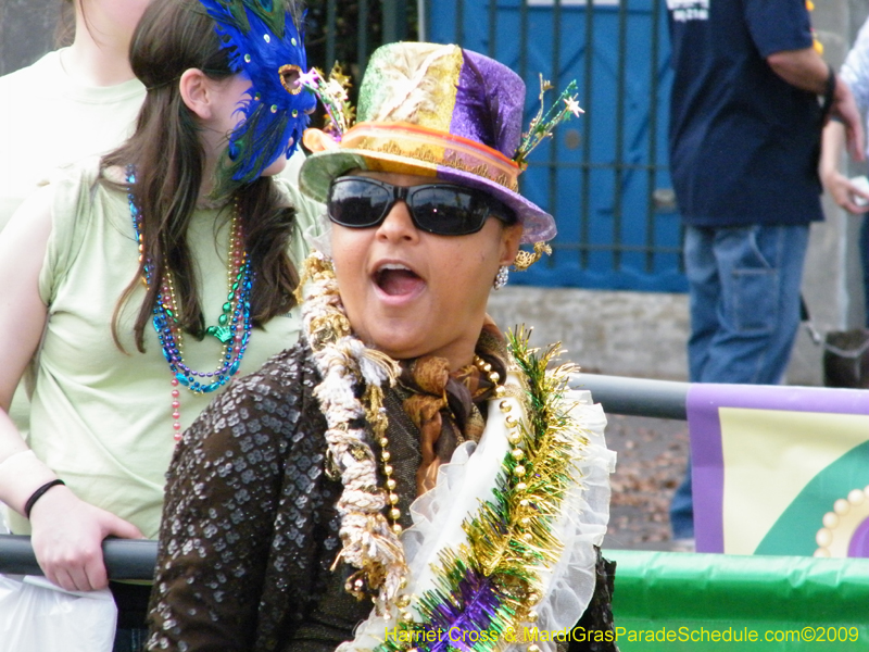 2009-Mystic-Krewe-of-Barkus-Mardi-Gras-French-Quarter-New-Orleans-Dog-Parade-Harriet-Cross-7181