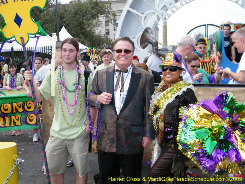 2009-Mystic-Krewe-of-Barkus-Mardi-Gras-French-Quarter-New-Orleans-Dog-Parade-Harriet-Cross-7185