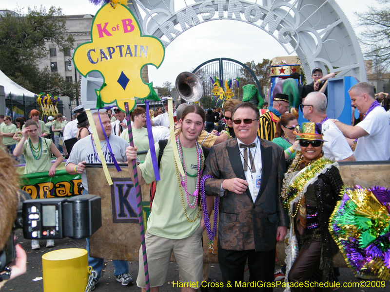 2009-Mystic-Krewe-of-Barkus-Mardi-Gras-French-Quarter-New-Orleans-Dog-Parade-Harriet-Cross-7186