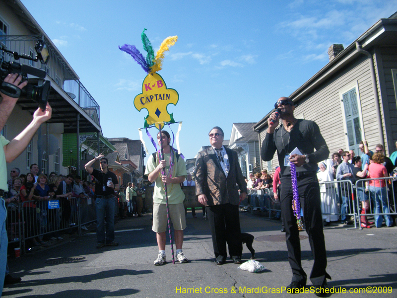 2009-Mystic-Krewe-of-Barkus-Mardi-Gras-French-Quarter-New-Orleans-Dog-Parade-Harriet-Cross-7211