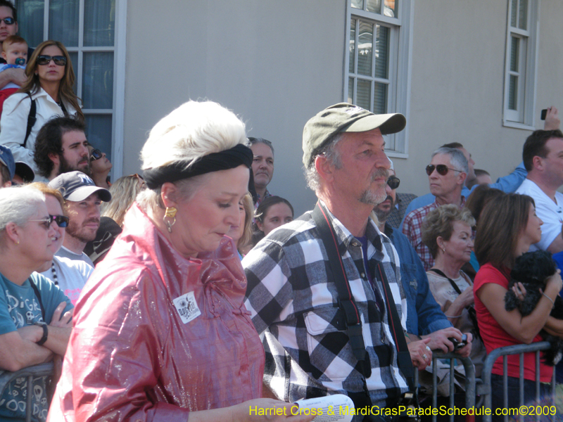 2009-Mystic-Krewe-of-Barkus-Mardi-Gras-French-Quarter-New-Orleans-Dog-Parade-Harriet-Cross-7212