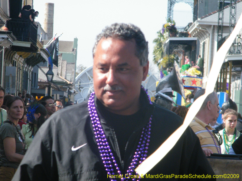 2009-Mystic-Krewe-of-Barkus-Mardi-Gras-French-Quarter-New-Orleans-Dog-Parade-Harriet-Cross-7214