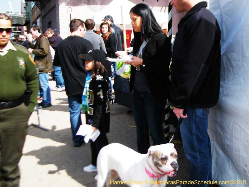 Mystic-Krewe-of-Barkus-2010-HC-Dog-Parade-Mardi-Gras-New-Orleans-8096