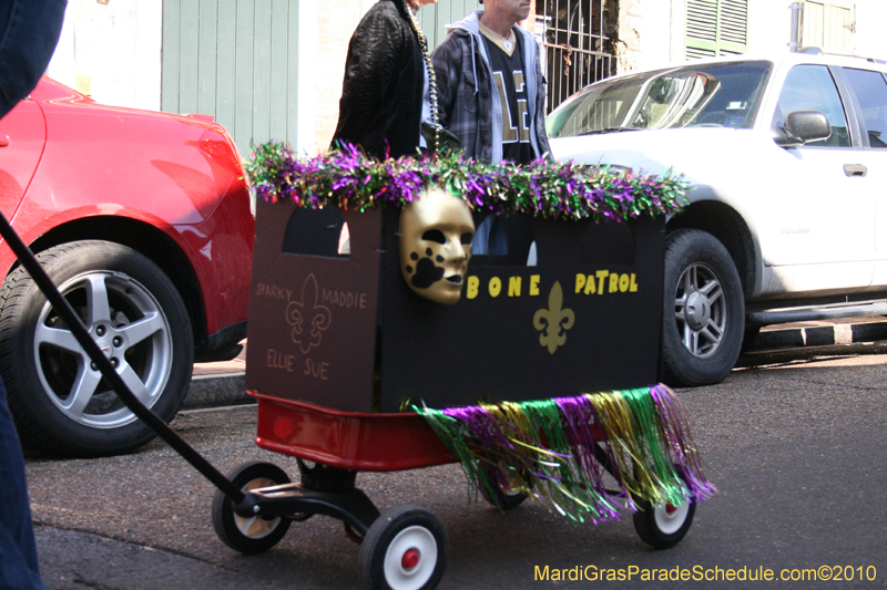 Mystic-Krewe-of-Barkus-Mardi-Gras-2010-French-Quarter-4939