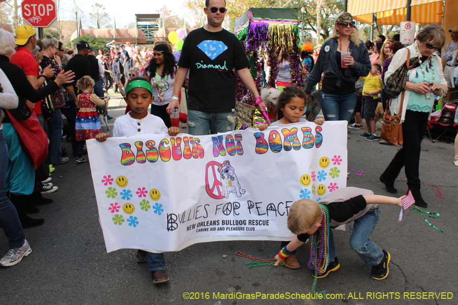 2016-Mystic-Krewe-of-Barkus-hc005401