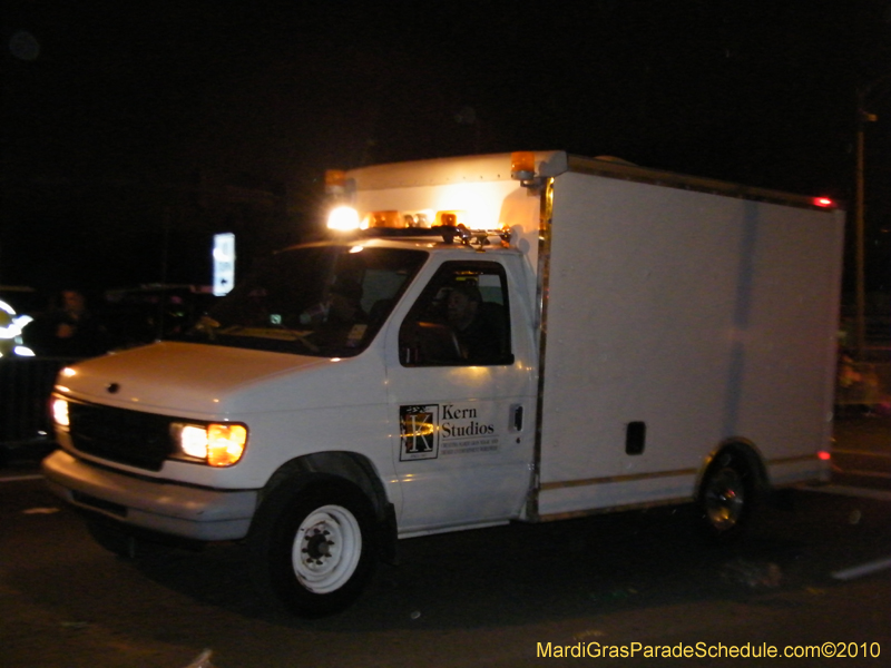 Krewe-of-Caesar-2010-Metairie-Mardi-Gras-8053