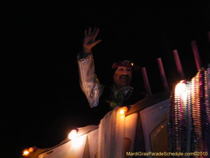 Krewe-of-Caesar-2010-Metairie-Mardi-Gras-8064
