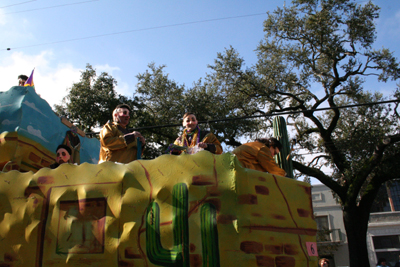 2008-Krewe-of-Carrollton-Mardi-Gras-2008-New-Orleans-0096