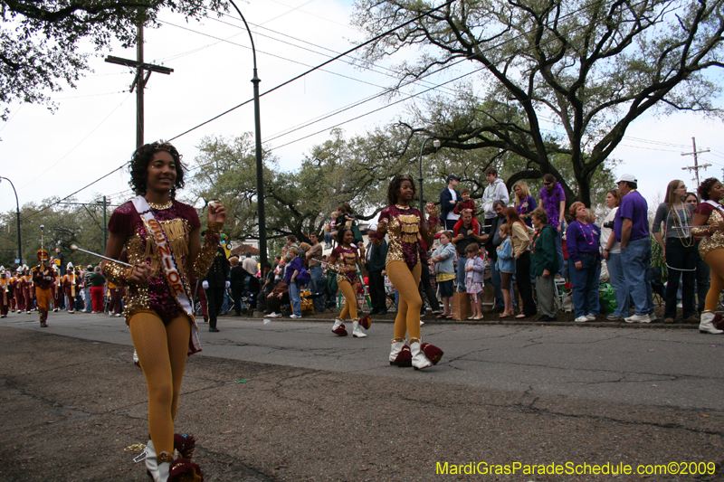 Krewe-of-Carrollton-2009-Mardi-Gras-New-Orleans-Louisiana-0074