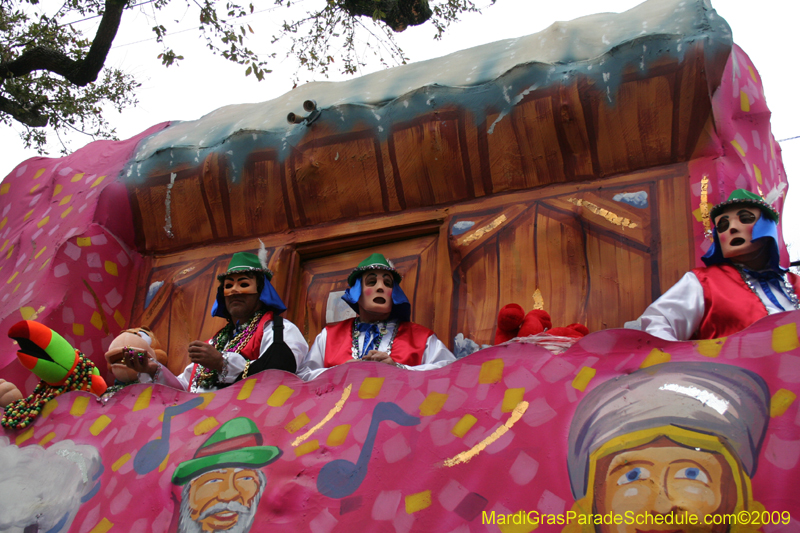Krewe-of-Carrollton-2009-Mardi-Gras-New-Orleans-Louisiana-0146
