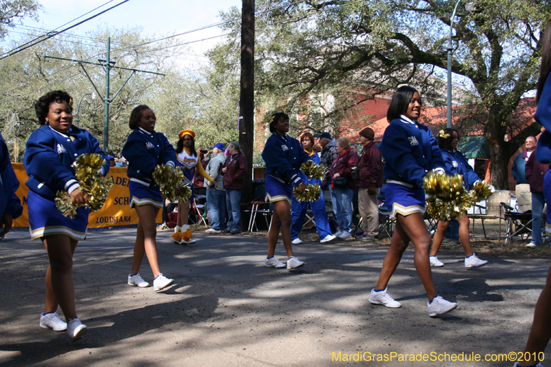 Krewe-of-Carrollton-New-Orleans-Mardi-Gras-4410
