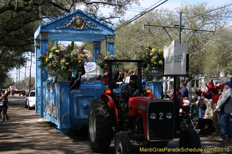 Krewe-of-Carrollton-New-Orleans-Mardi-Gras-4427