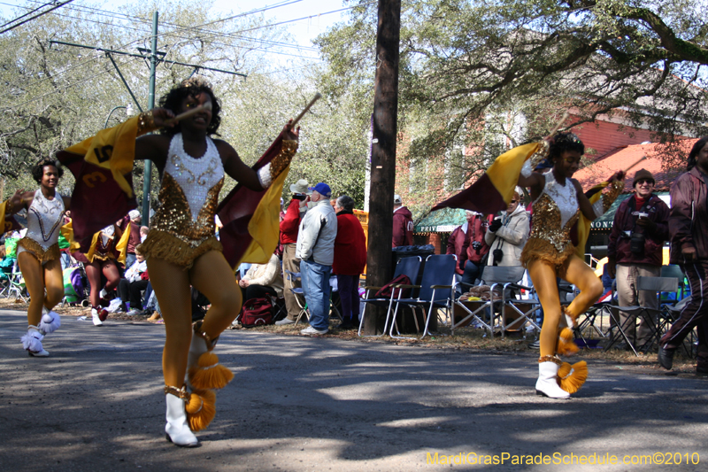 Krewe-of-Carrollton-New-Orleans-Mardi-Gras-4444