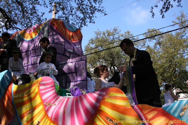 Krewe-of-Carrollton-New-Orleans-Mardi-Gras-4448