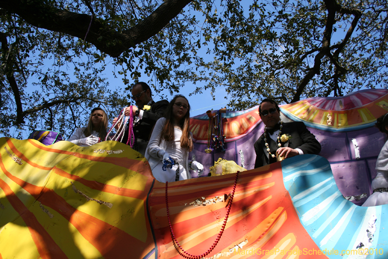 Krewe-of-Carrollton-New-Orleans-Mardi-Gras-4450