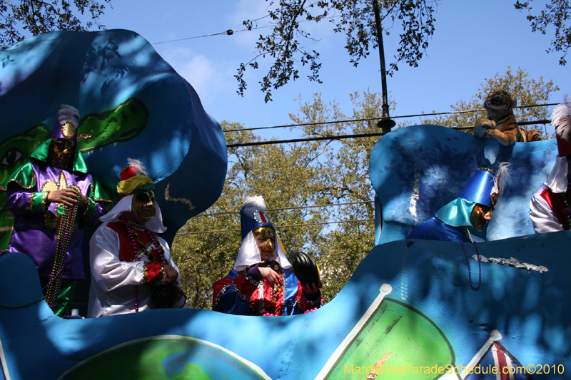 Krewe-of-Carrollton-New-Orleans-Mardi-Gras-4453