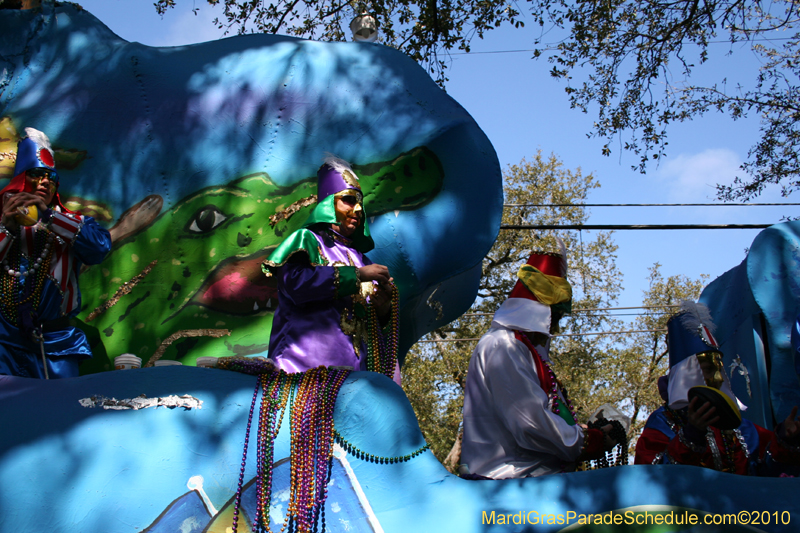 Krewe-of-Carrollton-New-Orleans-Mardi-Gras-4454