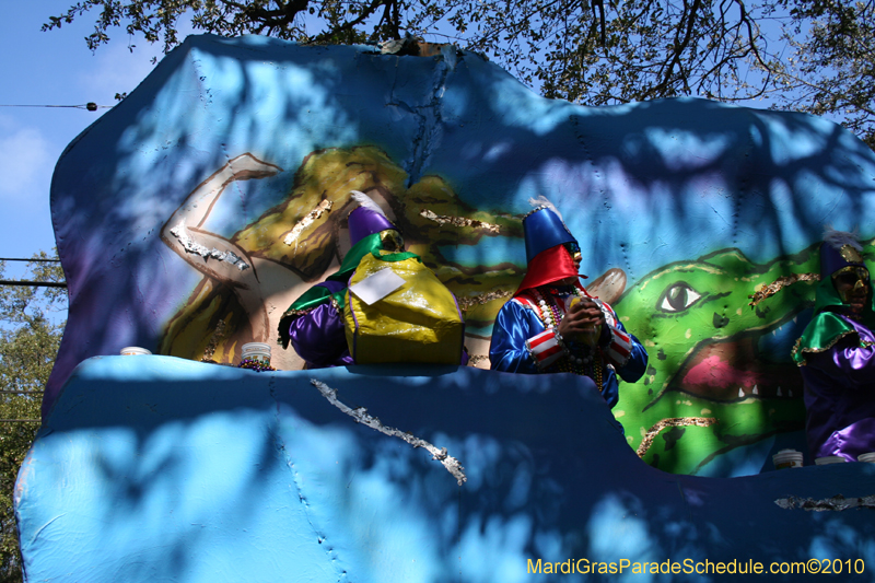 Krewe-of-Carrollton-New-Orleans-Mardi-Gras-4455