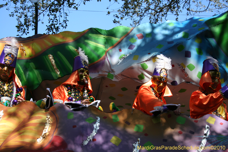 Krewe-of-Carrollton-New-Orleans-Mardi-Gras-4469