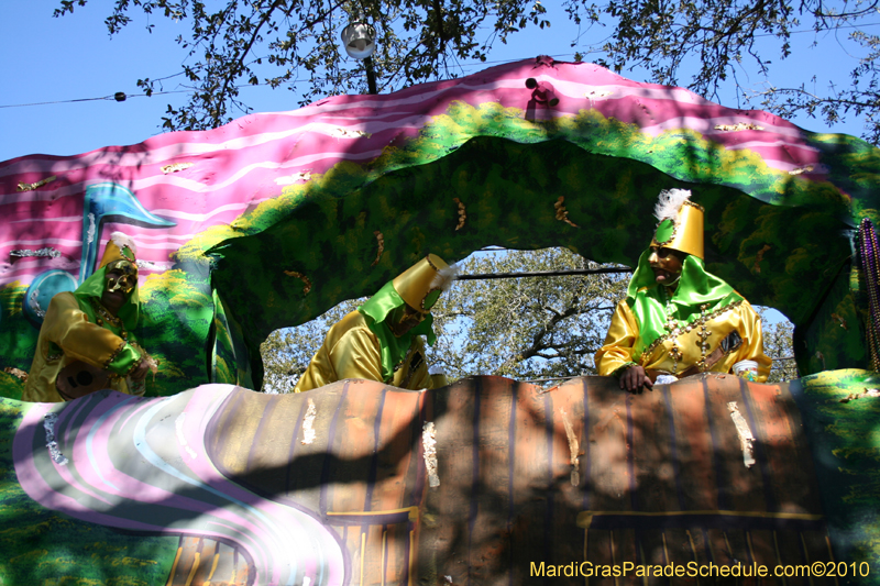 Krewe-of-Carrollton-New-Orleans-Mardi-Gras-4511